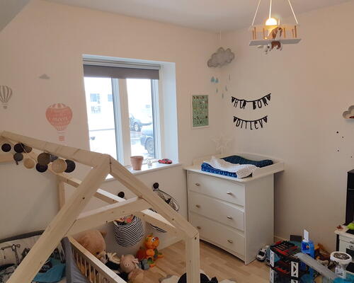 Lys og moderne 3-værelses med stor terrasse