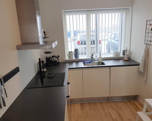 Lys og moderne 3-værelses med stor terrasse