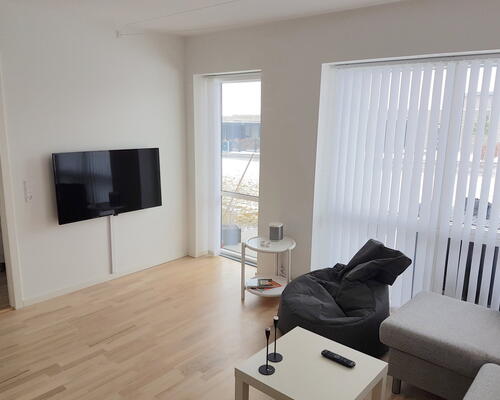 Lys og moderne 3-værelses med stor terrasse