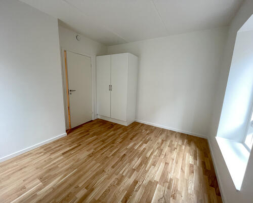 2-værelses lejlighed i stueetage!