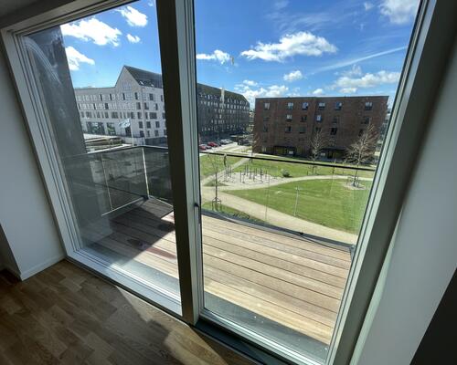 2-værelses lejlighed med udsigt til park!
