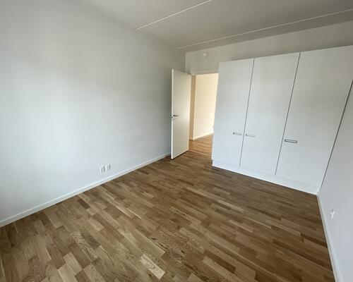 2-værelses lejlighed med udsigt til park!
