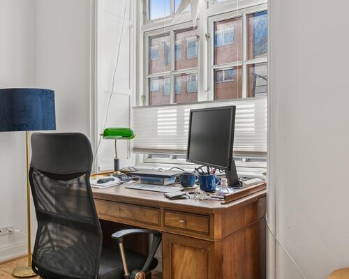 Lækker nyistandsat lejlighed centralt i Hellerup