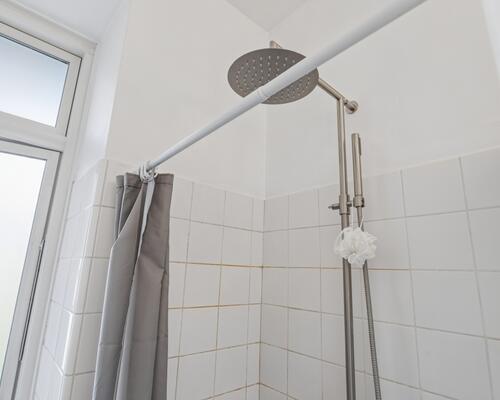 Lækker nyistandsat lejlighed centralt i Hellerup