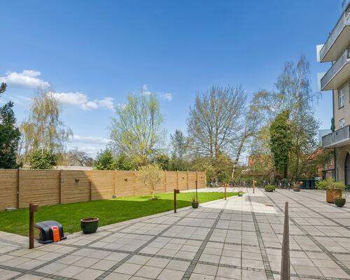 Lækker nyistandsat lejlighed centralt i Hellerup