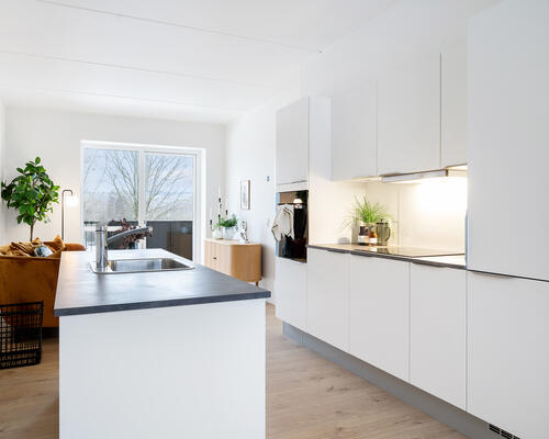 4 vær med køkken alrum og stor altan