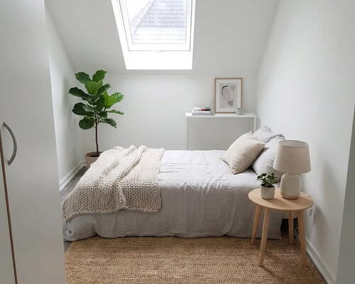 Veludnyttet 3-værelses på 50 m2 med ovenlysvinduer – tæt på Broen Shopping