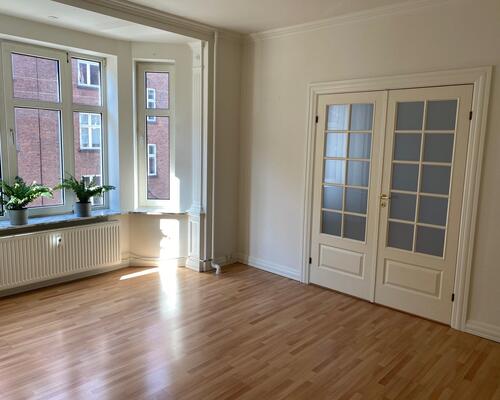 Dejlig 3'er i centrum med stor altan