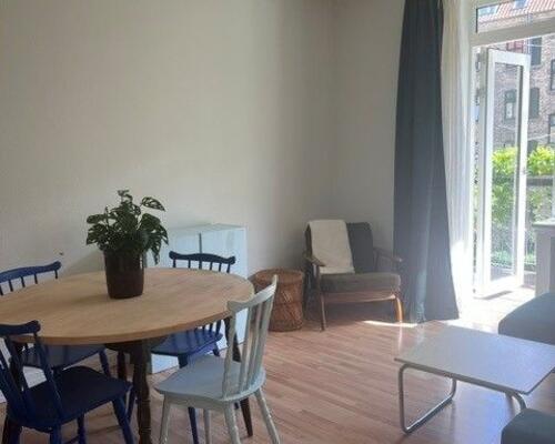 Dejlig 3'er i centrum med stor altan