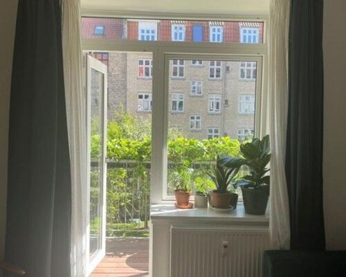 Dejlig 3'er i centrum med stor altan