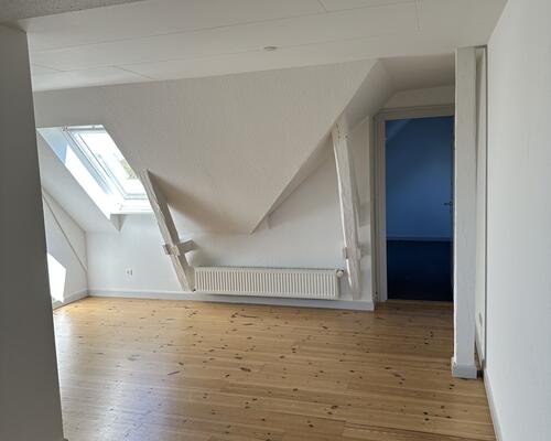 Dejlig 3 vær. i roligt kvarter.