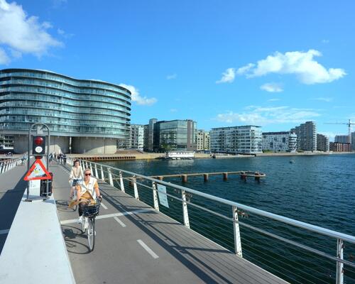 Flot nyere lejlighed med privat p-plads og terrasse på 40 m2