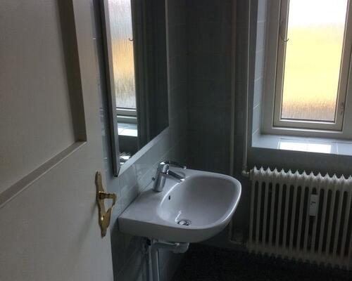 2½ vær. centralt beliggende i Assens...