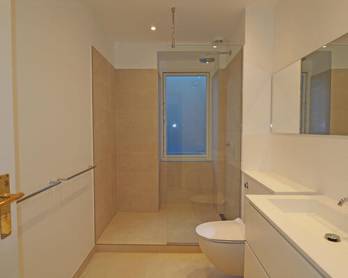 5 værelses lejlighed i København V