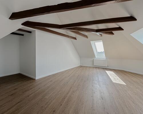 Attraktiv og nyrenoveret 4-værelses lejlighed på 92 m²