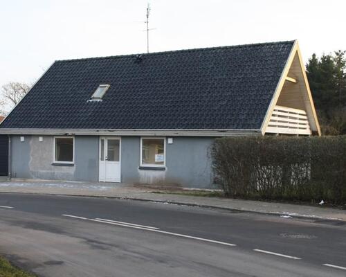 Flot præsentabelt rækkehus med have
