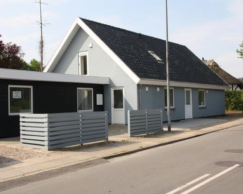Flot præsentabelt rækkehus med have