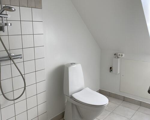Flot præsentabelt rækkehus med have