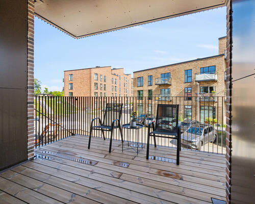 Moderne 4-værelses med stor altan og fællestagterrasse