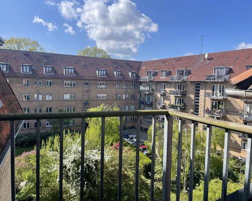 Fuldt møbleret lys penthouse lejlighed | Gentofte