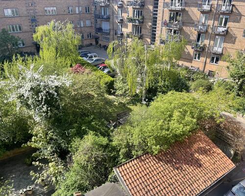 Fuldt møbleret lys penthouse lejlighed | Gentofte