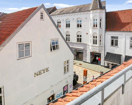 Liebhaverhjem midt på gågaden