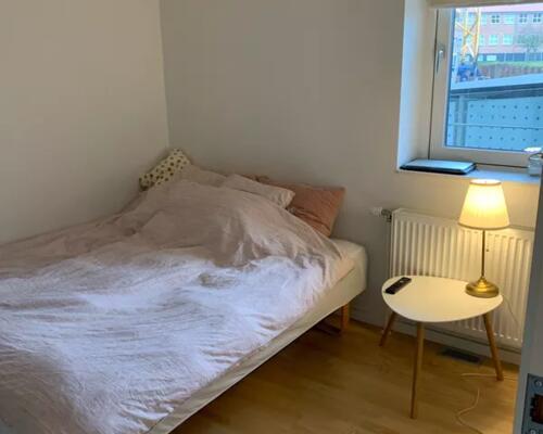 Delevenlig lejlighed tæt på Uni