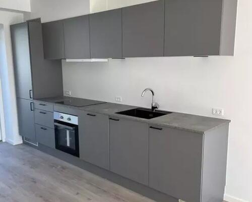 Skøn 2-værelses i rolige omgivelser med terrasse og gode forbindelser