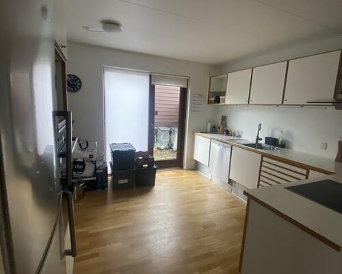 Stort rækkehus i vestbyen med lukket have