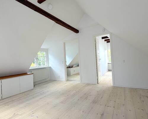 Charmerende hus på attraktiv villavej