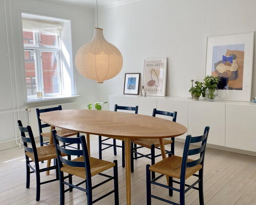 Herskabelig lejlighed, centralt beliggende på Ågade
