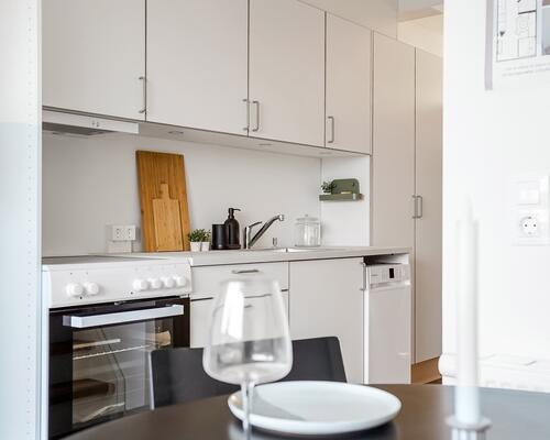 Nyopført moderne lejlighed i to plan