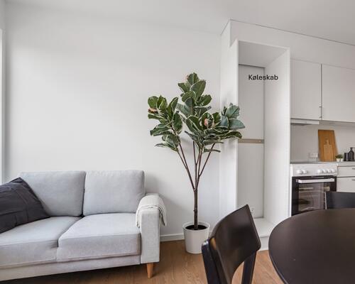 Nyopført moderne lejlighed i to plan