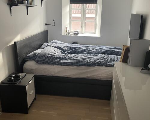 Nyere flot 4. værelses lejlighed i Midtpunktet