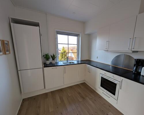 3 vær. lejlighed til leje i Gesten. 101m2