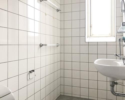 Flot delevenlig 2 værelses lejlighed