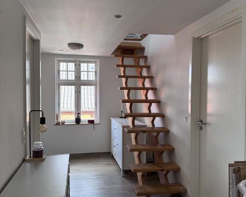 Nydelig lejlighed i roligt område og flot udsigt over Vejle by.