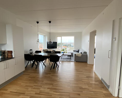 3 værelses lejlighed på 98 m²