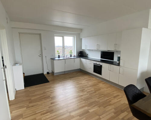 3 værelses lejlighed på 98 m²