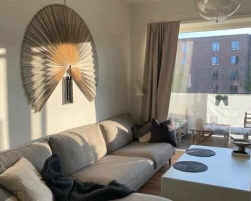 3-værelses lejlighed med udsigt til park!
