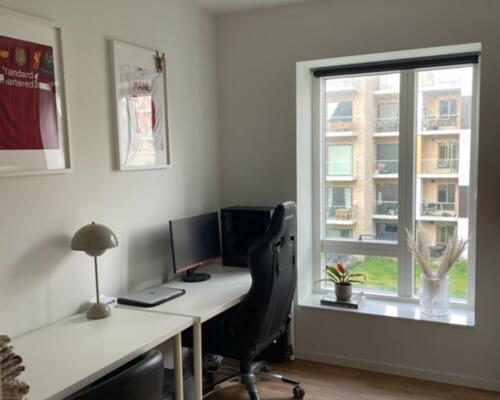 3-værelses lejlighed med udsigt til park!