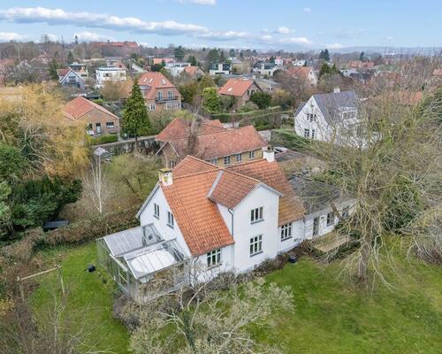 8 værelses hus i Risskov