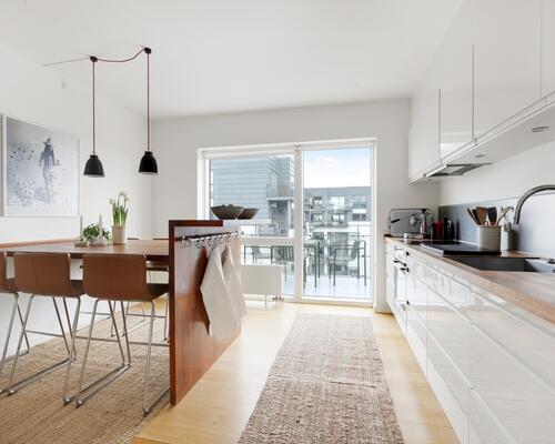 UDEN BOPÆLSPLIGT , eksklusiv penthouselejlighed i 2 plan med 4 soveværelser