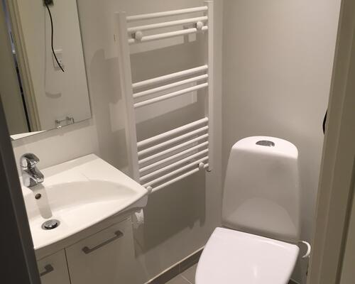Renoveret delevenlig 2er i Viby