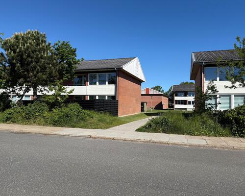 3-værelses 1. sals lejlighed tæt på indkøb, skole m.v