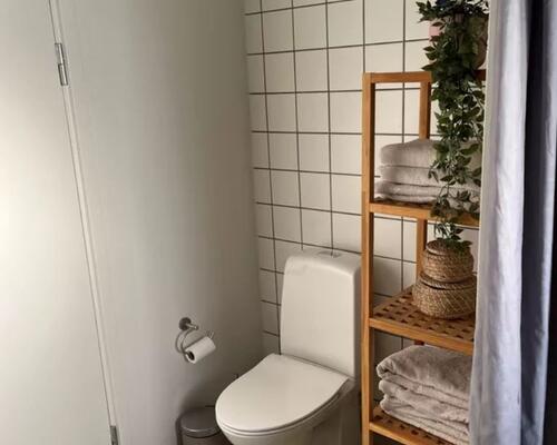 Flot nyistandsat lejlighed central beliggenhed.