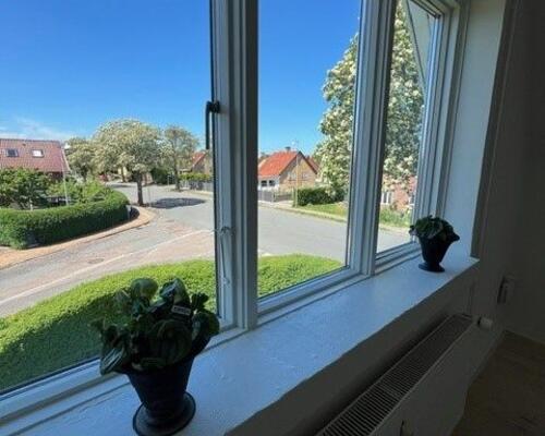 Nyrenoveret 3,5 værelses 1 sals villa lejlighed på 104 kvm