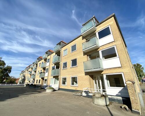 Lys og funktionel lejlighed i Fredericia med altan