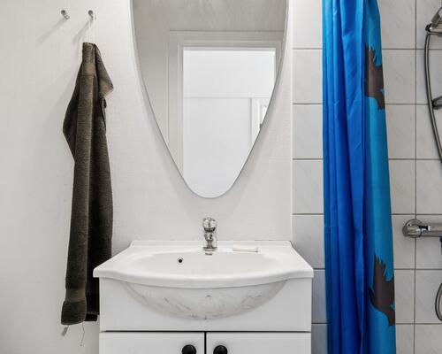 Hyggelig og lys lejlighed med stor have