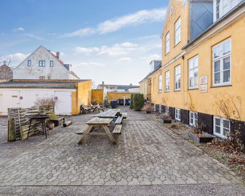 Sjældent lejemål med egen lille have